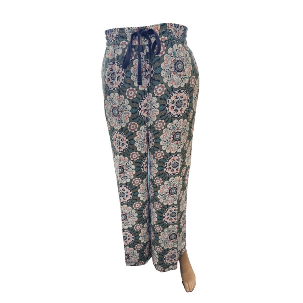 Ann Taylor Loft L green floral print drawstring waist side pockets. EUC